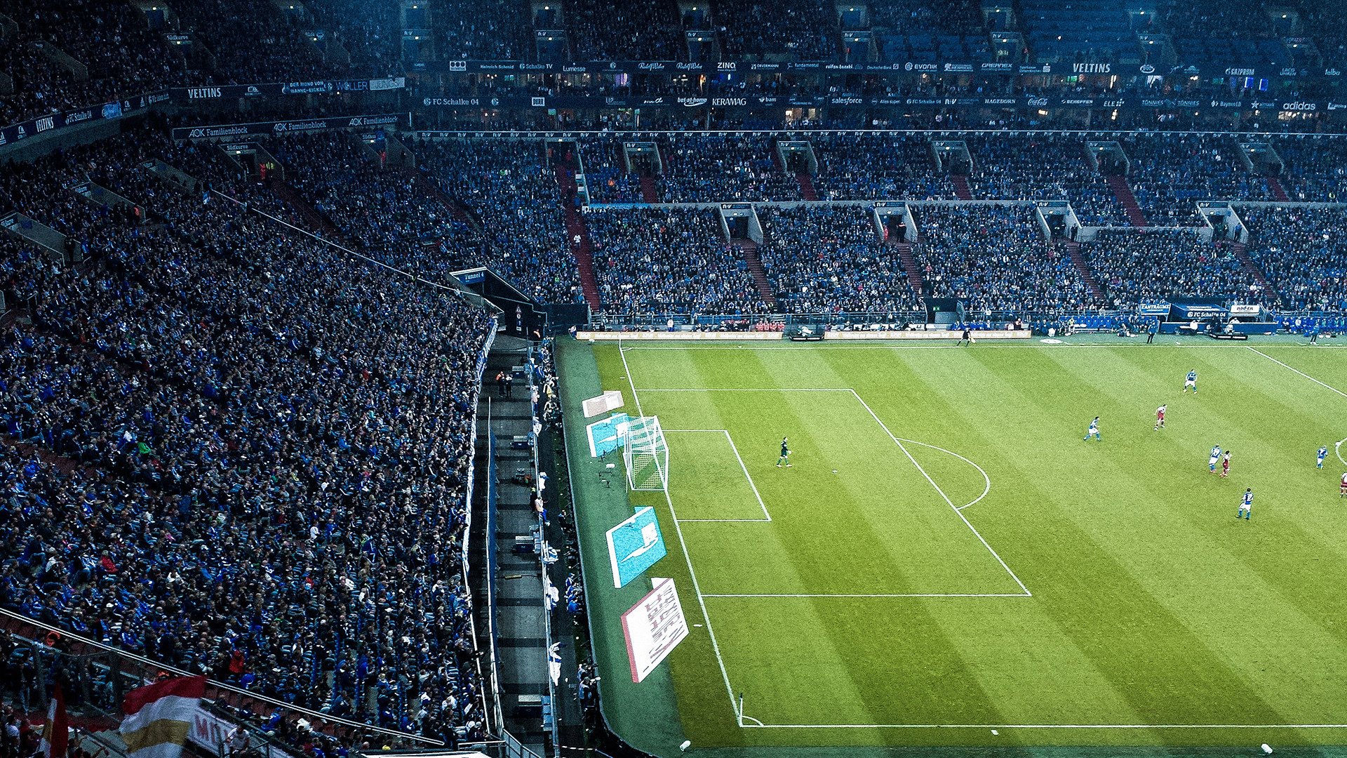 马刺主场打造沉浸式入场仪式，现场气氛拉满，马刺主场音乐